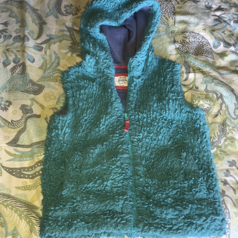 Mini boden hooded fluffy vest girls 7-8